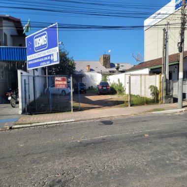 Terreno á venda bem localizado em Balneário Camboriú/SC