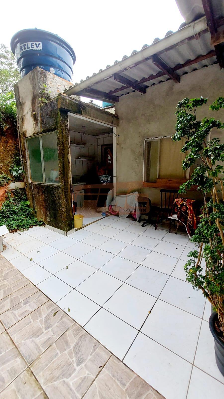 Casa à venda no centro de Camboriú/SC.