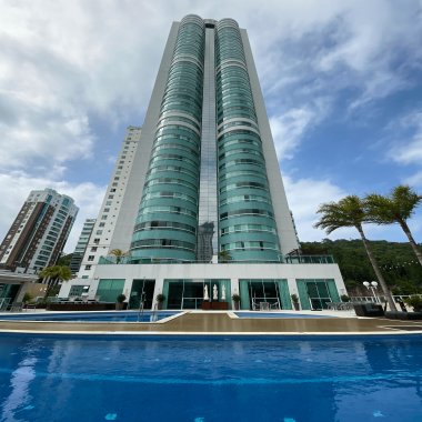 Apartamento à venda no Pioneiros, em Balneário Camboriú/SC
