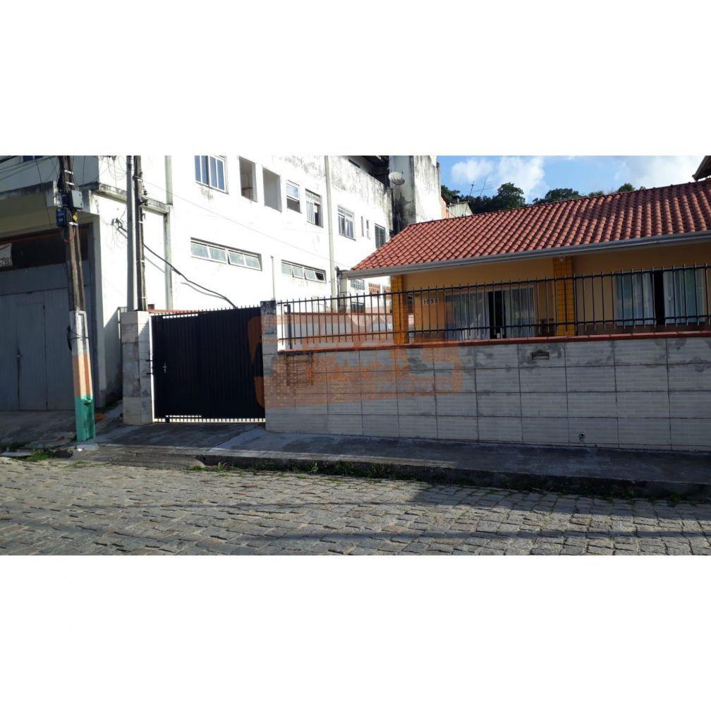 Casa a venda no bairro Tabuleiro em Camboriú/SC.
