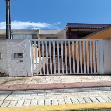 Sobrado 2 quartos para Venda no bairro Tabuleiro em Camboriú